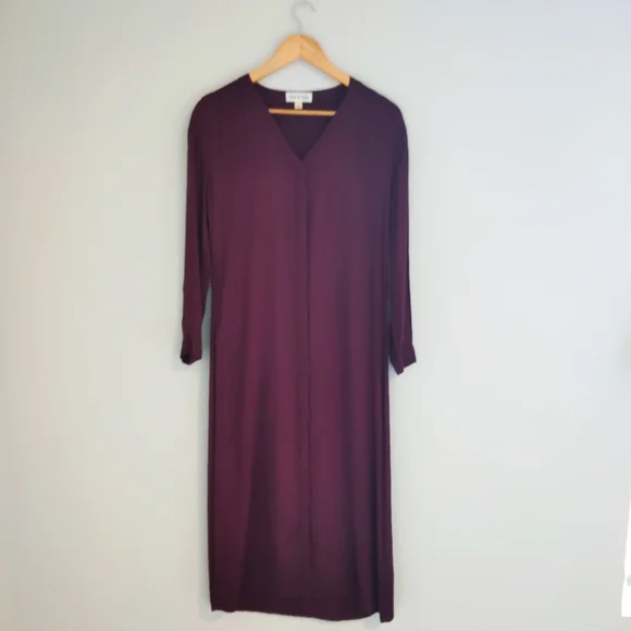 Cloth & Stone V neck Midi Dress - Picture 2 of 6